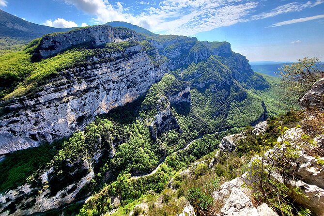 Private discovery of the hinterland of the Côte d'Azur - Exploring the Perfume Capital at Musee Fragonard