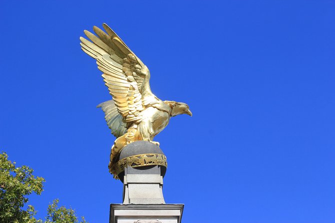 Private Doctor Who Walking Tour of London - Starting at London’s Monument and the First Stop at London Bridge