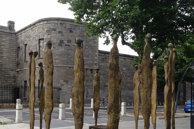 Private Driver Guided Tour of Dublin - Sampling Dublin’s Heritage at the Guinness Storehouse