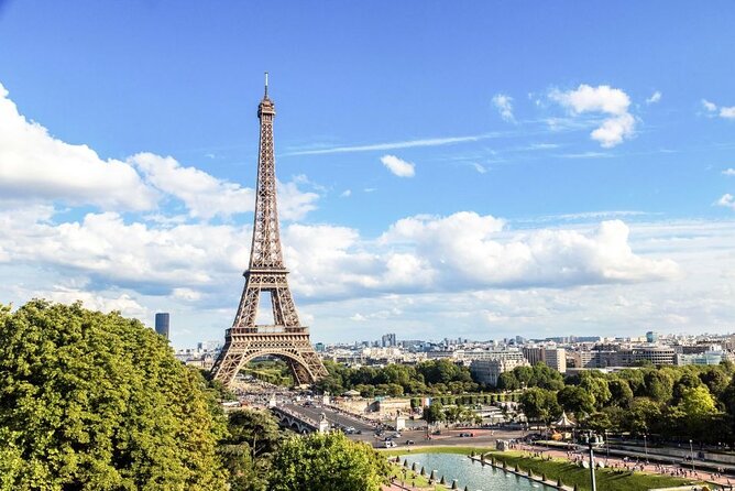 Private Eiffel Tower Tour with with River Cruise - Exclusive Access and Guided Exploration of the Eiffel Tower