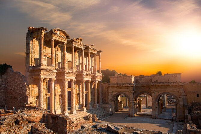 Private Ephesus Tour & Turkish Bath Hamam Experience in Kusadasi - Exploring the Ancient City of Ephesus with a Guided Tour