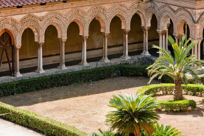 Private excursion Monreale and Cefalù - Scenic Drive and Arrival at Cefalù