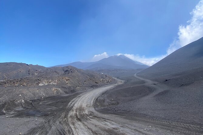 Private excursion on the volcano Etna - Starting Point and Tour Logistics