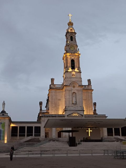 Private Fátima Tour: Fátima- Nazaré- Óbidos - The Spiritual Atmosphere at Fátima Sanctuary
