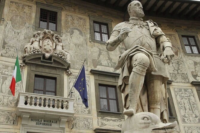 PRIVATE Full-Day Pisa and Lucca GUIDED Tour from Florence - Exploring Pisa’s Historic City Walls and Main Monuments
