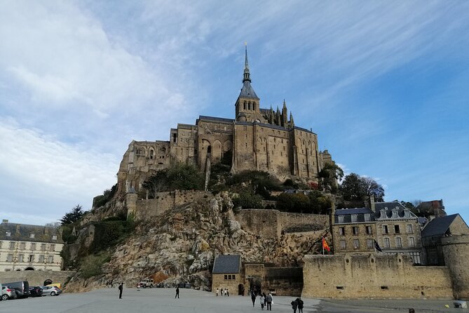 Private Full Day Tour to Mont Saint Michel - Walking Through the Village and Medieval Streets