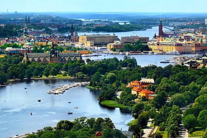 Private full day VIP city tour by limousine car in Stockholm - How This Tour Combines Luxury and Convenience