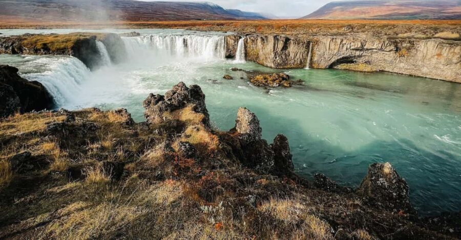 PRIVATE Godafoss Waterfall, Myvatn and Baths - Visiting Goðafoss Waterfall: Iceland’s Historic Cascade