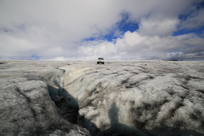 Private Golden Circle Tour by Superjeep from Reykjavik - Exploring Thingvellir National Park in Style