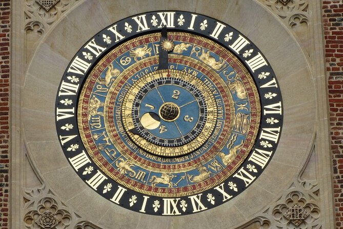 Private Guided Tour of Hampton Court Palace - The Experience with Sheila Dunsmore: Expertise and Personalization