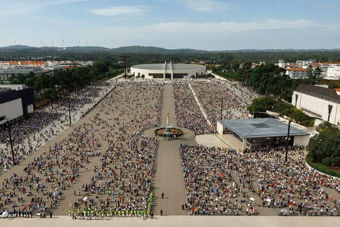 Private Half Day Tour to Fátima - Visiting the Sanctuary of Our Lady of Fátima