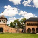Private Half Day Trip to Snagov Monastery and Mogosoaia Palace from Bucharest - Discover Mogosoaia Palace’s Architectural Beauty and Interiors