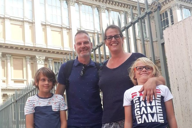 Private Kid-Friendly Turin Highlights Walking Tour - Strolling Along Via Roma: Fashion and Style