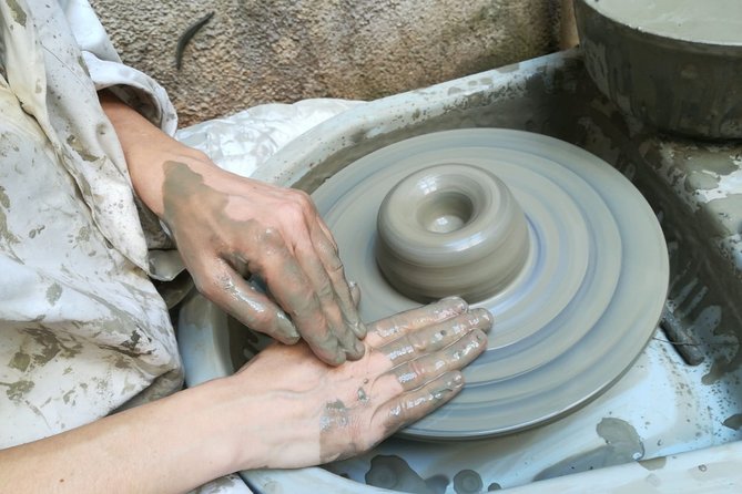 Private Lesson on the Ceramic Tradition in Vietri sul Mare - Practical Details: Meeting Point and Group Size