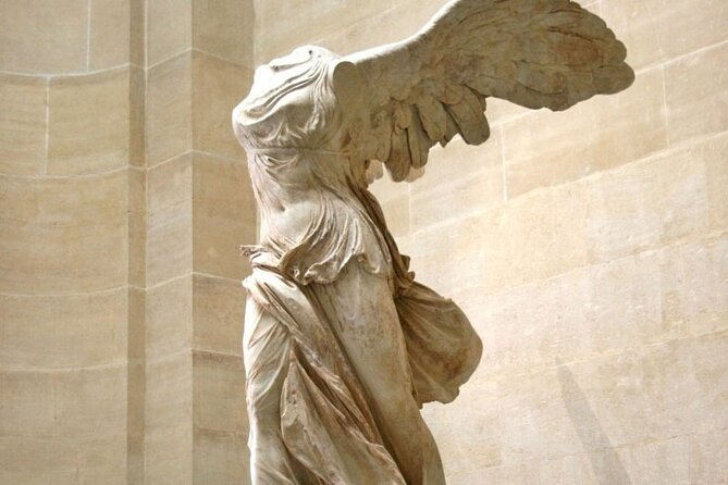 Private Louvre Museum Tour for Kids & Families with Alberto or his team in Paris - Convenient Meeting Point at the Arc de Triomphe du Carrousel