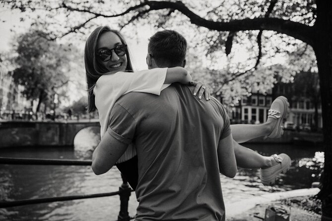 Private Love Story Photowalk Experience - Scenic Stops and Photogenic Locations in Amsterdam