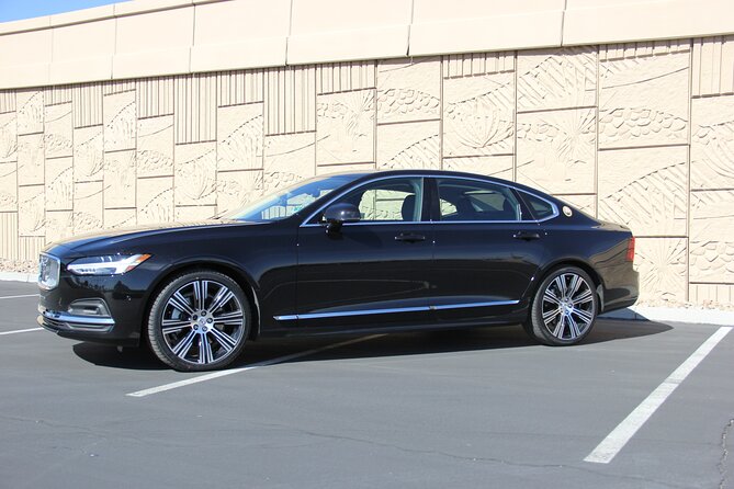 Private Luxury Las Vegas Airport Arrival Transportation - The Personal Touch: Drivers Who Make a Difference