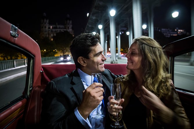 Private luxury tour of Bordeaux in a magnificent Citroen DS - 2 hours - The Charm of Bordeaux in a Classic Citroen DS Convertible