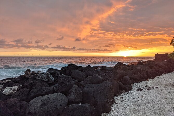 Private Luxury Van with Driver to Big Island Destinations of Your Choice - Exploring Hawi: Art, Coffee, and Culture