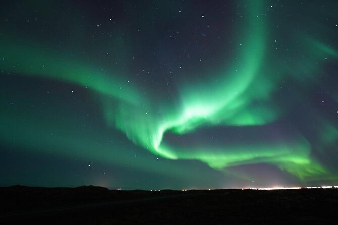 Private Northern Lights Tour with Hot Chocolate in Iceland - The Charm of Icelandic Pastries and Hot Chocolate
