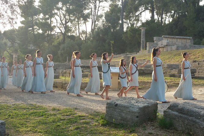 Private Olympia skip-the-line tour with a local tour guide - Meeting at the Entrance of Olympia for a Personalized Experience