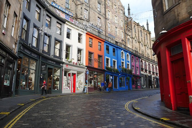 Private one hour Harry Potter walking tour - Starting Point at the Tartan Weaving Mill & Exhibition