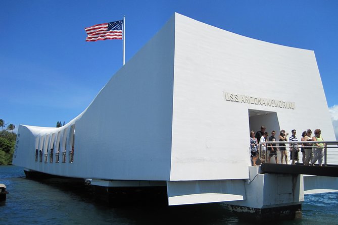 Private Pearl Harbor and Honolulu City Tour - Visiting Pearl Harbor’s USS Arizona Memorial and Museums