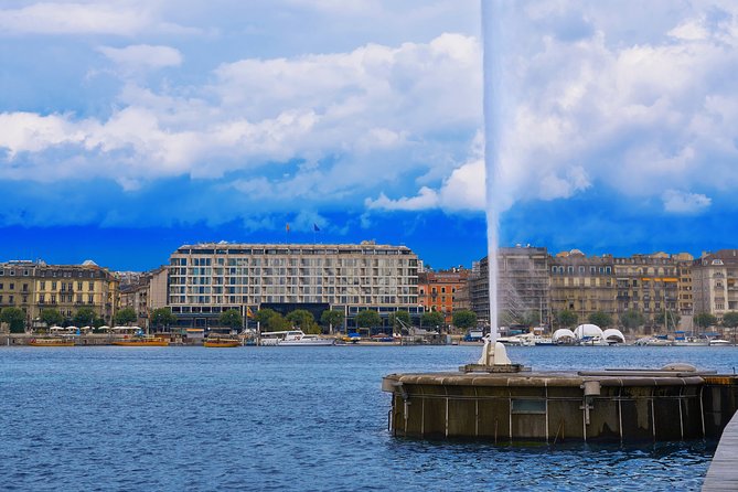 Private Photo Tour LUXE CUSTOM in Geneva - Fully Customized Photoshoot for Your Style