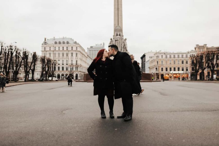 Private Photoshoot in Riga 45min with exploration - Visiting St. Peters Church and Its Tower