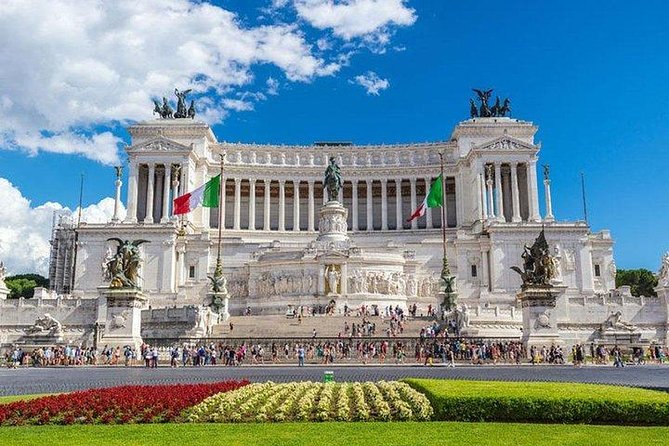 Private Pick up airport and Driving tour - Scenic Route with Key Landmarks