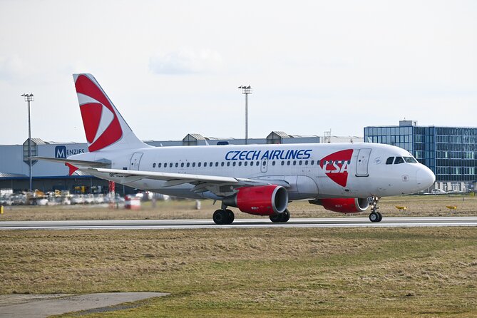 Private Prague Airport Departure Transfer - From the Old Town to the Airport in Style and Comfort