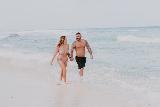 Private Professional Photoshoot in Gulf Place - The Art Scene and Local Charm of Gulf Place