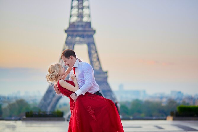 Private Romantic Photoshoot in Paris with Bouquet of Flowers - What Makes the Eiffel Tower Photoshoot Special