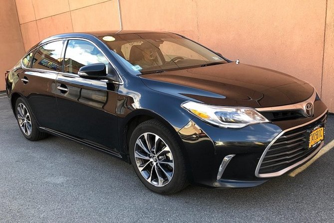 Private (Sedan) Departure Transfer to Kansas City Airport MCI - Vehicle Options and Luggage Capacity