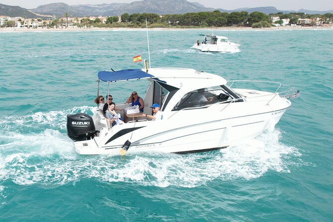 Private Snorkeling Boat Sailing Experience Included - Snorkeling Gear and Refreshments Included