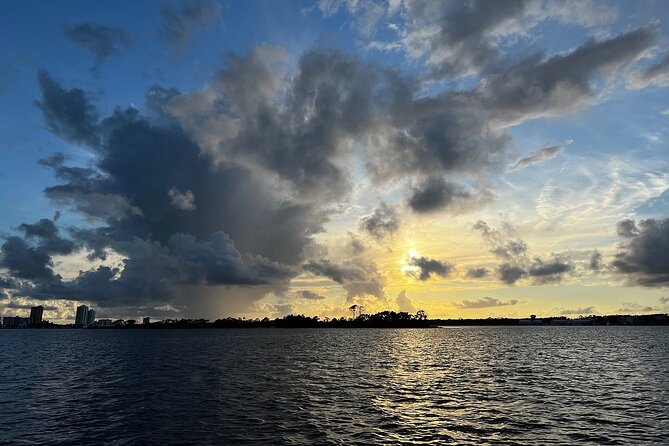 Private Sunset Cruise - The Experience on Board the 24-Foot Center Console Cobia
