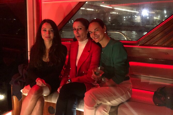 Private Sunset Yacht Voyage - The Experience Onboard: Comfort and Personalization