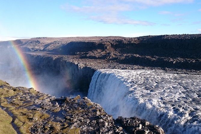 Private Super Jeep Tour: Diamond Circle - Starting from Akureyri with Private Pickup