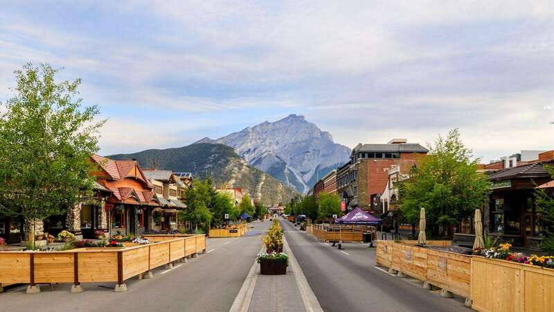 Private Tour: Customize Your Adventure in Banff Park - Scenic Drive into the Canadian Rockies