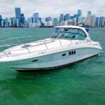 Private tour for 12 people on a 40 ft Yacht, Ft Lauderdale bay - The Sundancer 40 Yacht: Luxury and Comfort