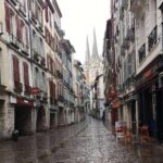 Private tour French coast. Bayonne, Biarritz and San Juan de Luz. - Exploring Biarritz’s Scenic Coast and Elegant Atmosphere