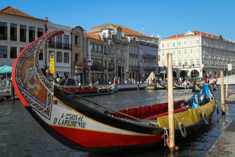 Private Tour from Porto: Aveiro, Nazaré, and Óbidos  Round Trip - From the Canals of Aveiro to the Colorful Houses