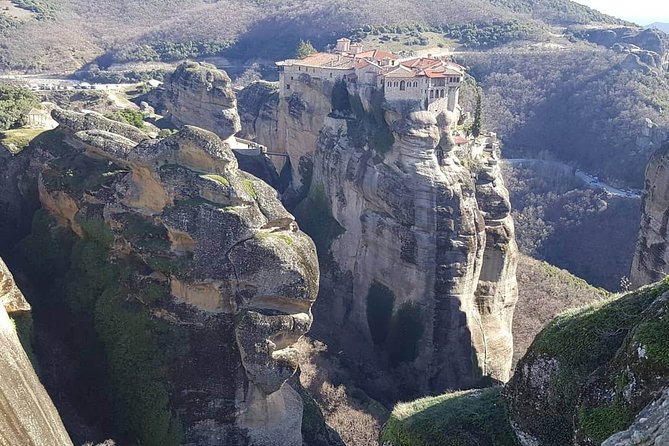 Private tour from Thessaloniki to Meteora - Visiting Meteora’s Monasteries — What You’ll See