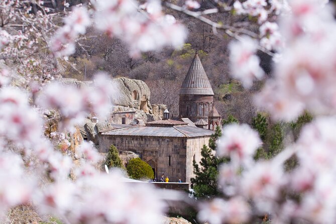 Private Tour: Garni Temple, Geghard Monastery& Symphony of Stones - Charents Arch: A Panoramic View of Mount Ararat