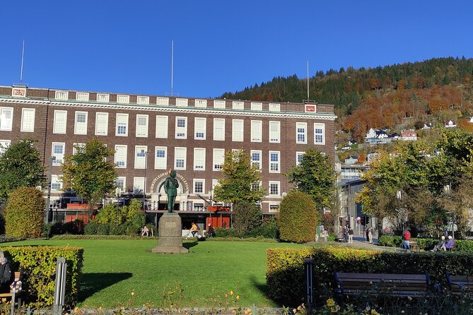 Private Tour in Bergen with Professional Guides - Visiting Festplassen: Bergen’s Iconic Celebration Square