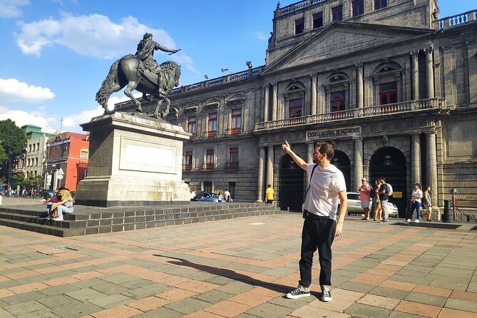 Private Tour in Mexico City with an Award Winning Author - Discovering the Cultural Pulse at Santo Domingo Square