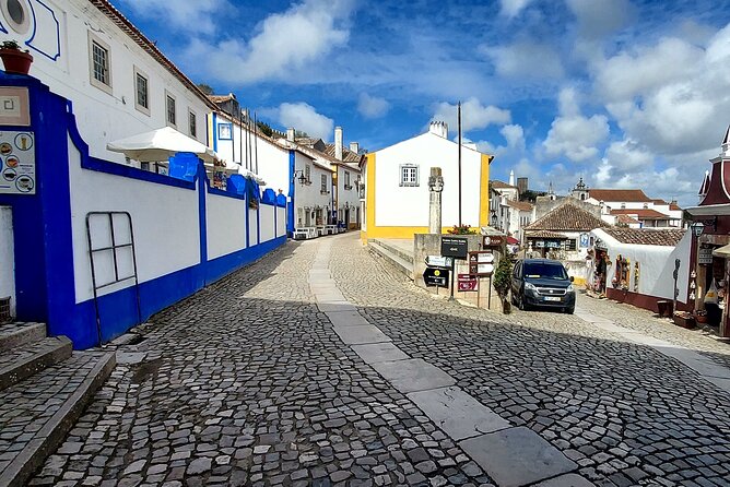 Private Tour in Óbidos, Mafra and The Silver Coast - Foz do Arelho: Coastal Beauty and Watersport Haven