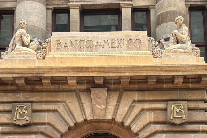 Private Tour in the Historic Center of CDMX and Chapultepec - Starting at Mexico City’s Historic Center with Templo Mayor