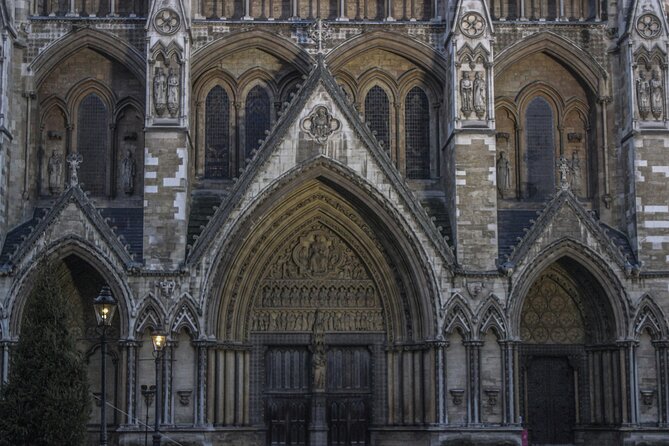 Private Tour in Westminster Abbey, Big Ben and Buckingham Palace - Discover Westminster Abbey’s Gothic Grandeur
