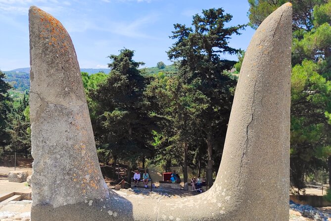 Private tour Knossos Palace, Museum & Heraklion city from Chania - Exploring the Heraklion Archaeological Museum
